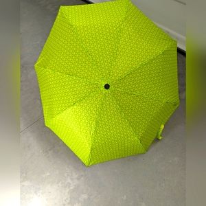 NWOT - Umbrella (Vinrella) Full size umbrella compact storage